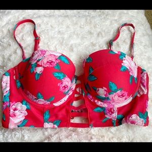 🌺 Betsey Johnson Vintage Style Floral Top 🌺